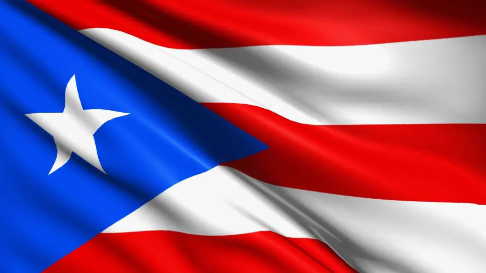 Flag of Puerto Rico with flight support services.